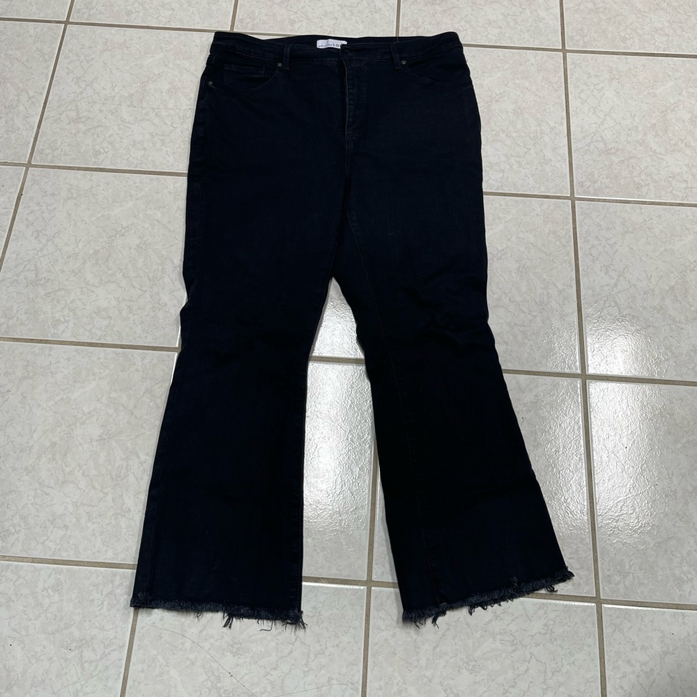 Ann Taylor Petite 14 black jeans flared raw hem